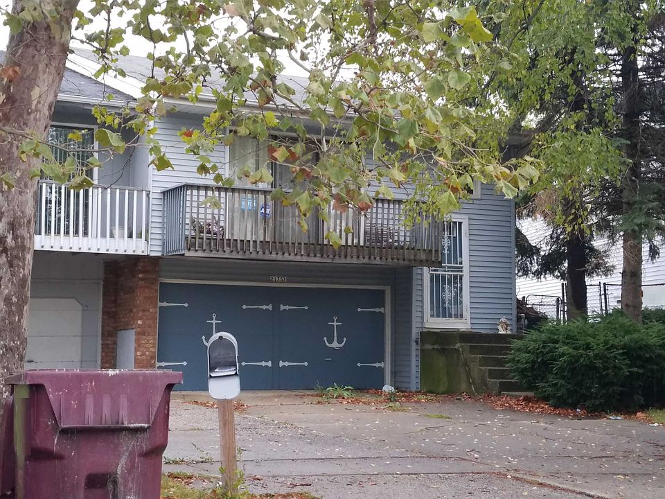 2nd image of 21757 Peterson Ave