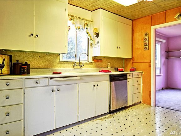 2nd image of 6520 180th St SW