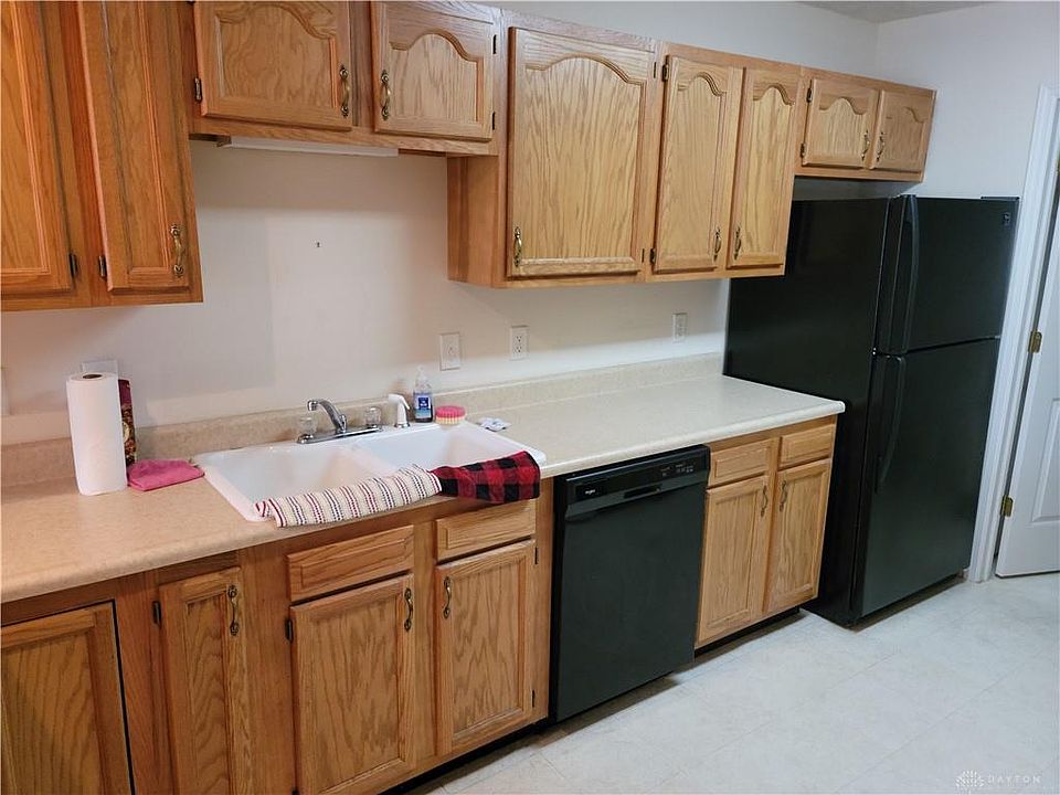 2nd image of 5030 Twin Lakes Cir