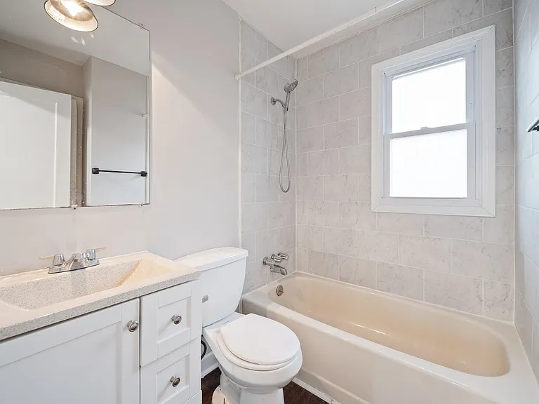 976 McKay Dr SE — Photo 17