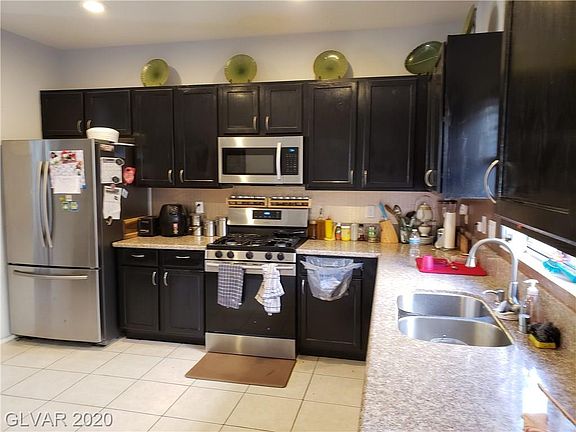 3rd image of 6830 Mesita Ave
