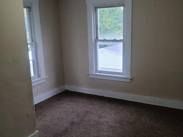 218 Kennet Ct NW — Photo 2