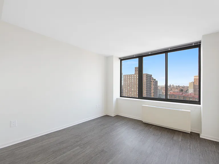 408 E 92nd St #28A — Photo 9
