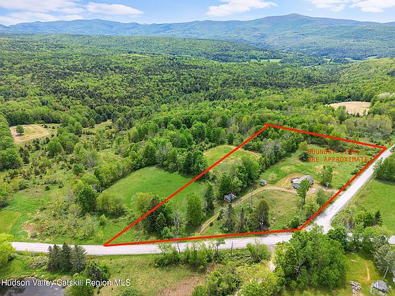 5th image of 802 Bull Hill