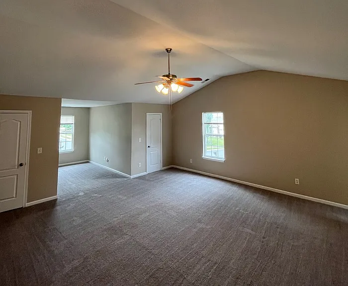 15315 Edgewater Forest Ln — Photo 19