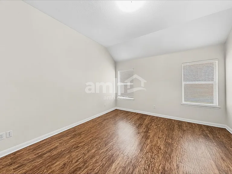12232 Lamington Dr — Photo 9