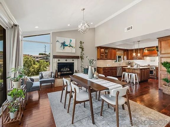 3rd image of 17921 Valle De Lobo Dr