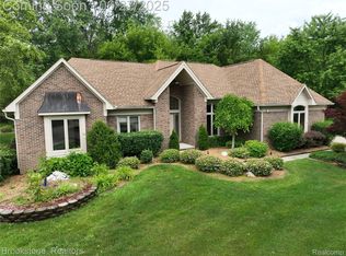 47324 Labana Dr, Canton, MI 48187