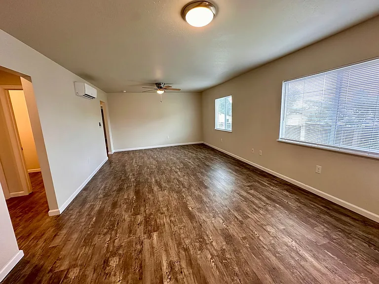 1397 E Cypress Ave — Photo 4