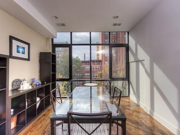 2nd image of 5731 N Winthrop Ave APT Gdn