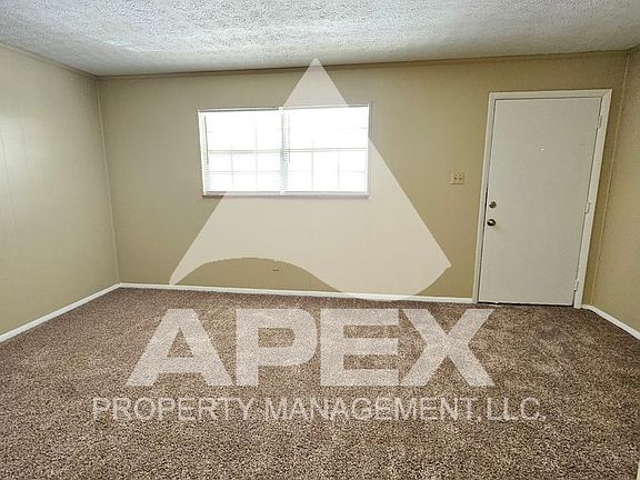 5th image of 1221 W Parkway Ave #10