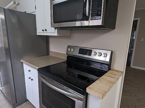 4th image of 4370 Blackwood Dr