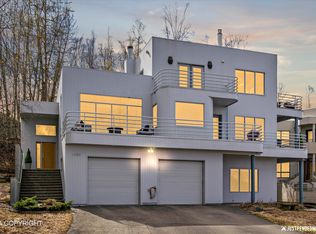 2230 Woodworth Cir, Anchorage, AK 99517