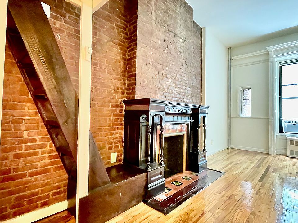 1st image of 62 W 84th St #1