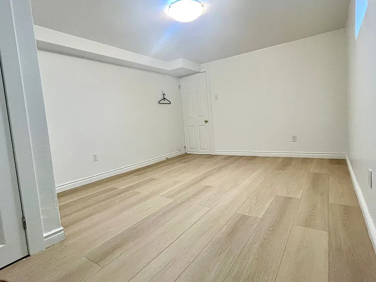 979 Danforth Rd — Photo 19