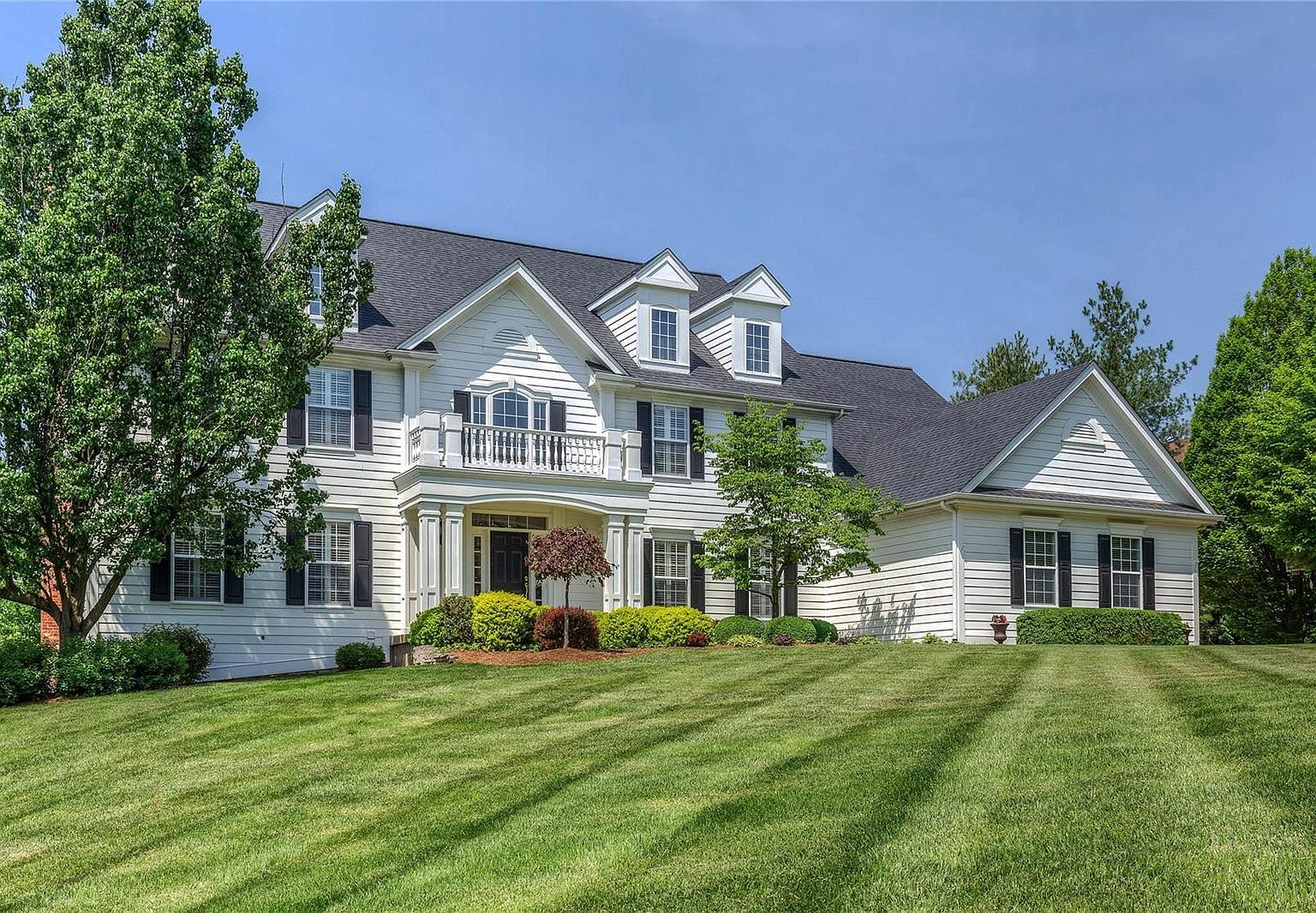 1109 Windridge Estates Ln, Chesterfield, MO 63005 Zillow