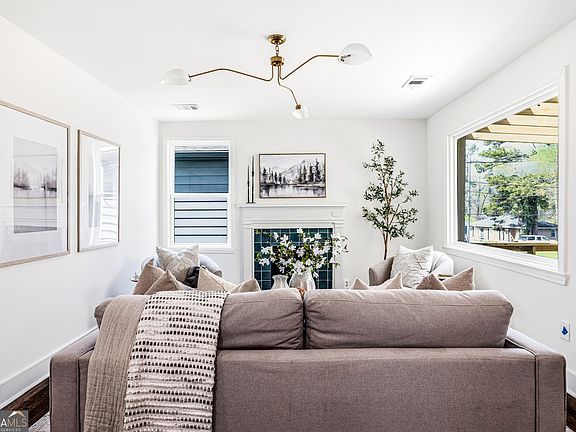 4th image of 2008 Beecher Rd SW