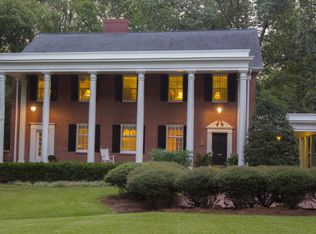 612 Henrietta Ave E, Greenwood, SC 29649