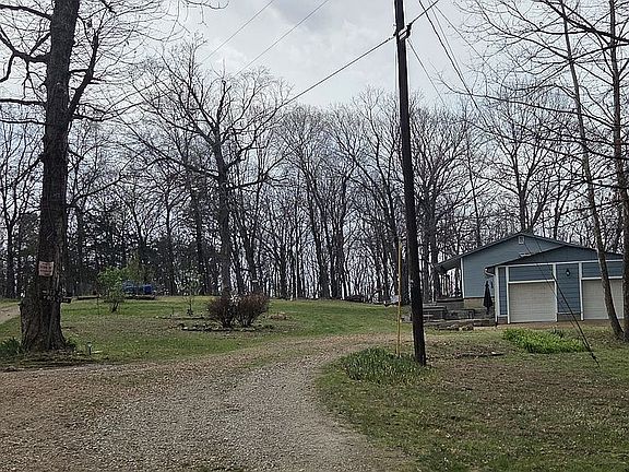 2nd image of 1305 Hartshorn Dr