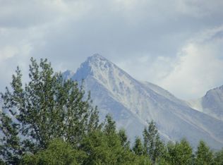 11200 E Grow Ln, Palmer, AK 99645