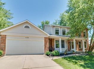 839 Ridgetop Cir, Saint Charles, MO 63304