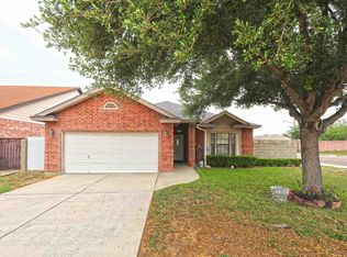1524 Denmark Ln, Laredo, TX 78045