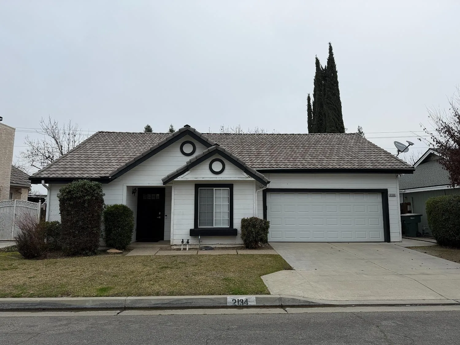2134 E Pinedale Ave photo 1