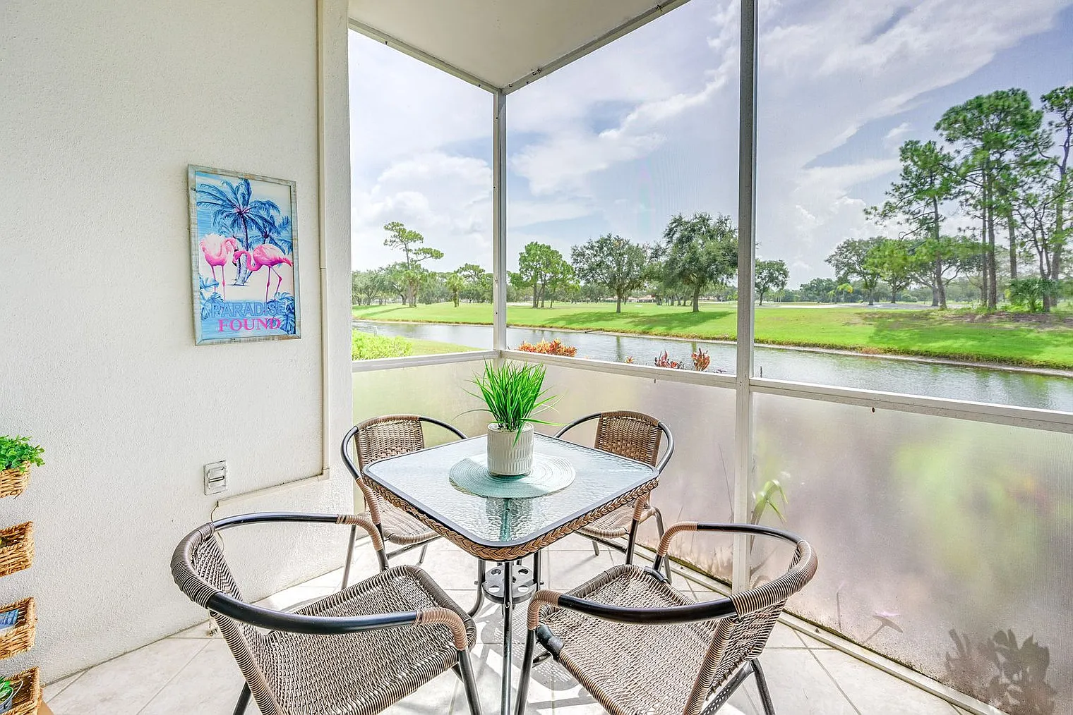 2 bed, 2.0 bath, 1173 sqft, $3,128 — Photo 4