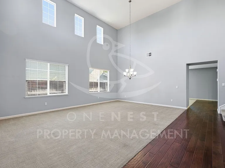 611 Open Range Ln — Photo 3