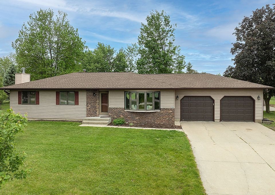 1st image of 5751 Michael Dr NE