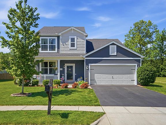 3rd image of 1132 Lake Forest Dr