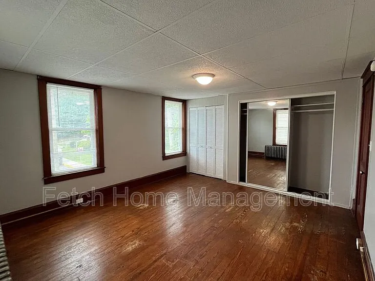 23 S Custer Ave — Photo 8