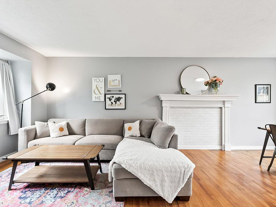 1st image of 7986 Lad Pkwy