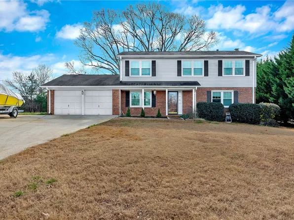 104 Forest Park Dr, Easley, SC 29642