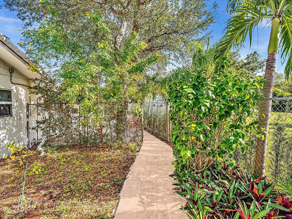 1st image of 3998 NW 5th Ave