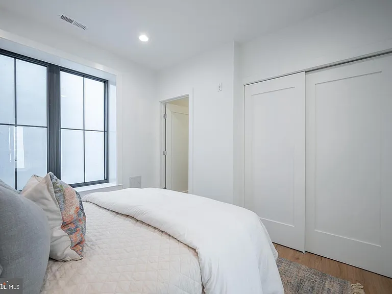 1228 Brentwood Rd NE #1 — Photo 16