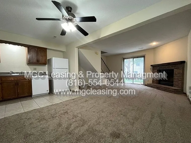 3557-3563 NE Independence Cir — Photo 7