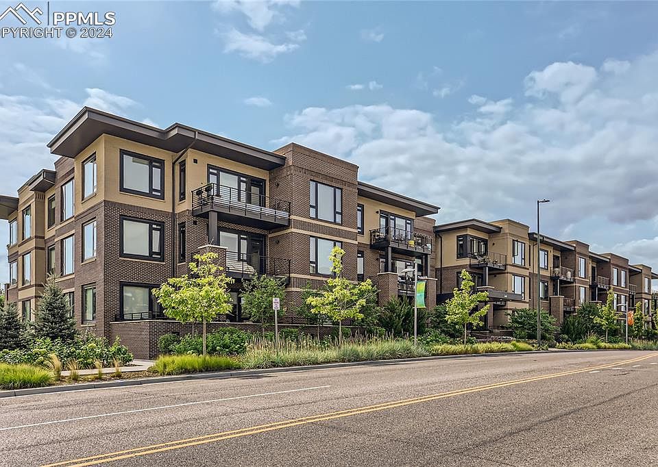 1st image of 6618 E Lowry Blvd #114