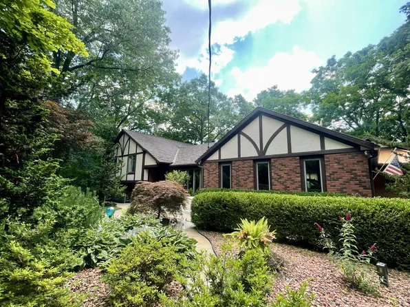 13829 Riker Rd, Chelsea, MI 48118