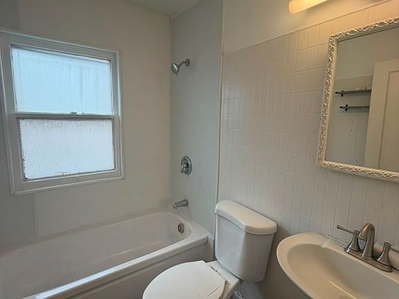 4th image of 12704 Christine Ave