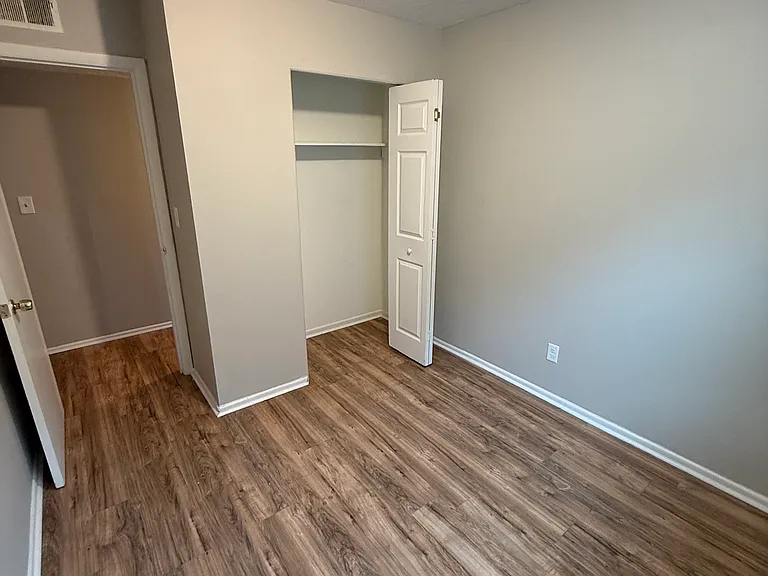 4911 Rosalind Ct — Photo 16