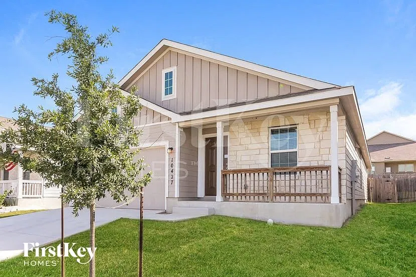 3 bed, 2.0 bath, 1464 sqft, $1,680 — Photo 2