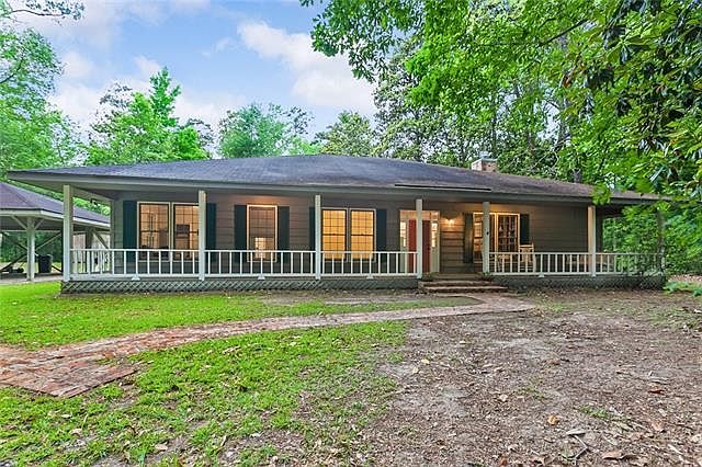 1st image of 7 Dogwood Ln