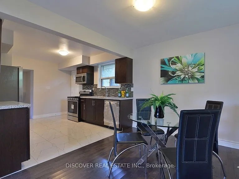 14 Donata Dr — Photo 19