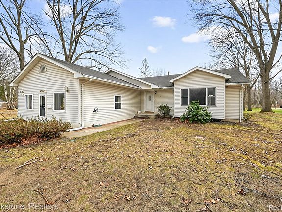 4th image of 42645 Riggs Rd