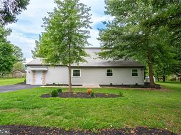 212 Develin Dr, Phoenixville, PA 19460