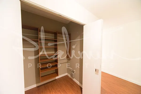 Rented by Platinum Forbes Global Properties | media 10