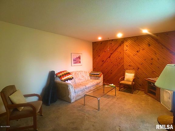 4th image of 1400 Bobette Ln