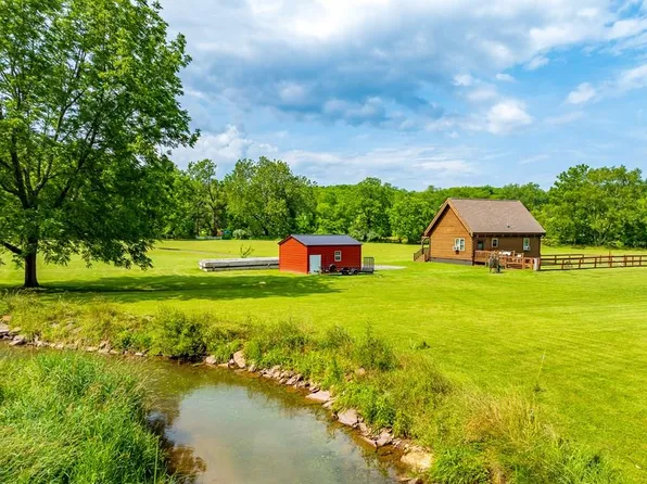 127 Trout Farm Rd, Rural Retreat, VA 24368