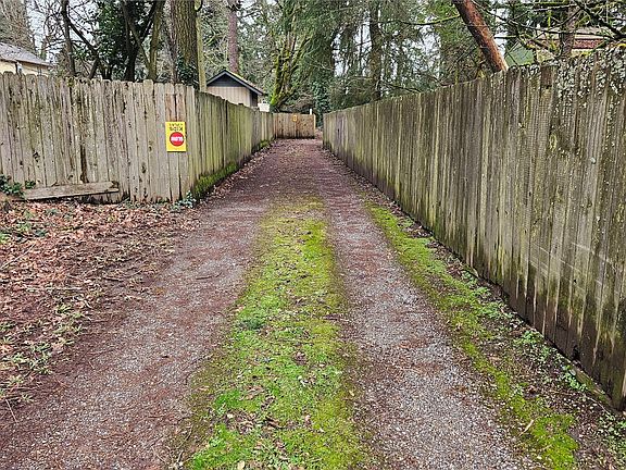 3rd image of 19836 11th Avenue S